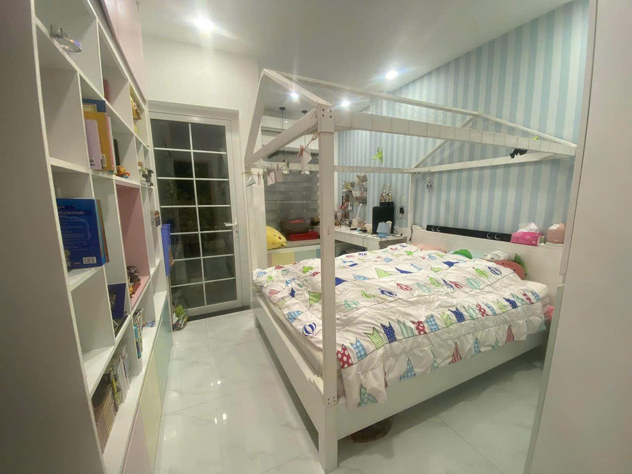 Nhà phố 1 lầu (3,5x17,25 = 60,4m2 công nhận đủ - vuông vức) hẻm đẹp Cô Giang - Gần Cầu Kiệu Quận 1